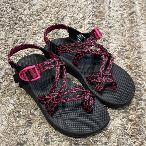 Chaco Women's Black and Pink Sandals sz 9 - Picture 11 of 11